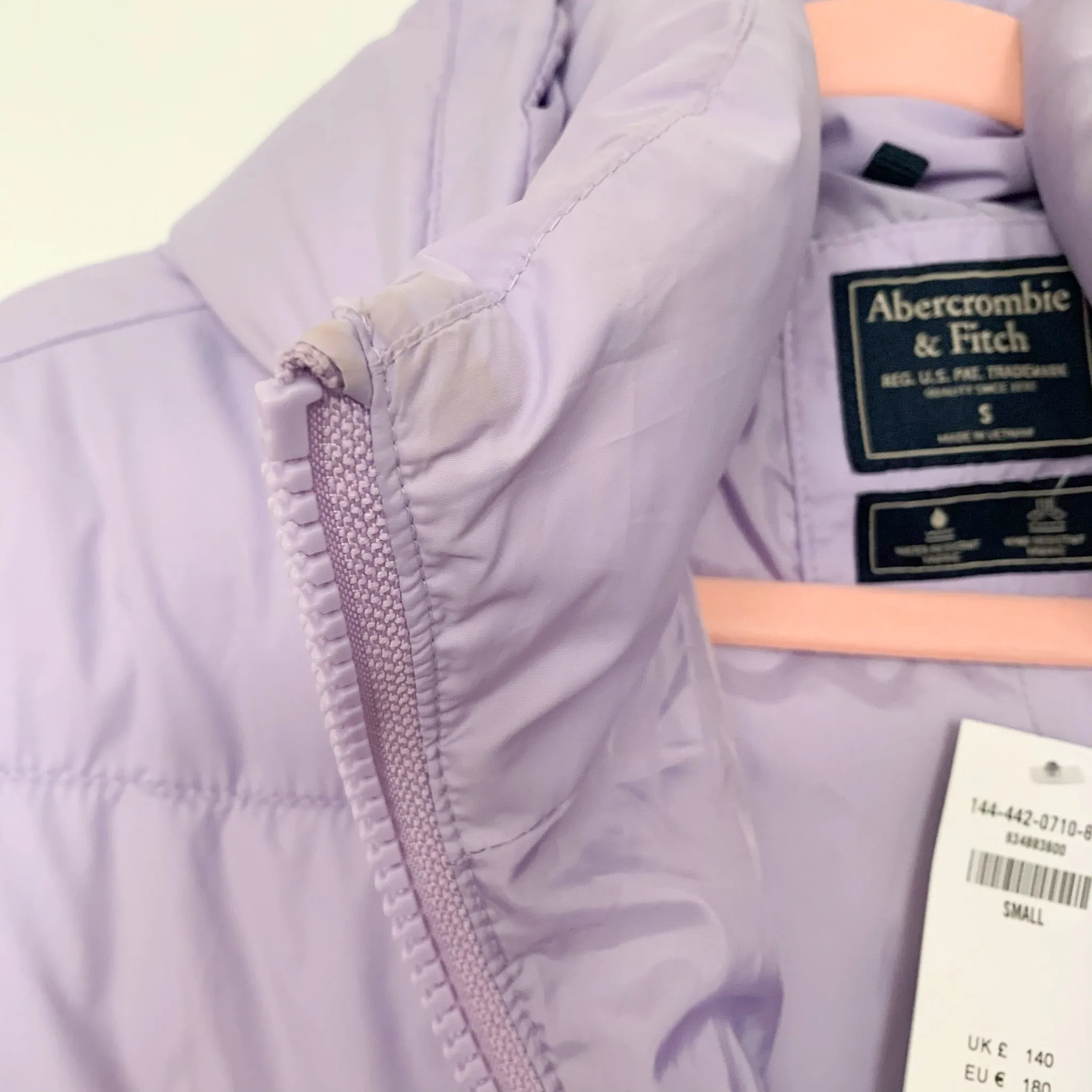 Abercrombie & Fitch Purple Water and Wind Resistant Puffer Hooded Jacket NWT- Size S (see notes)